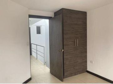 CASA EN VENTA, APLICA CRÉDITO VIP 4.87%, SECTOR HUERTOS FAMILIARES AZAYA, IBARRA