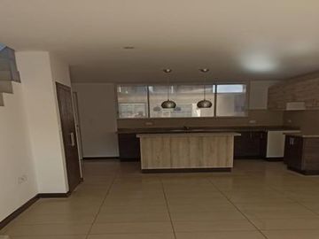 CASA EN VENTA, APLICA CRÉDITO VIP 4.87%, SECTOR HUERTOS FAMILIARES AZAYA, IBARRA