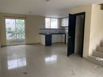 CASA EN VENTA, APLICA CRÉDITO VIP 4.87%, PARROQUIA SAN FRANCISCO, IMBABURA, IBARRA