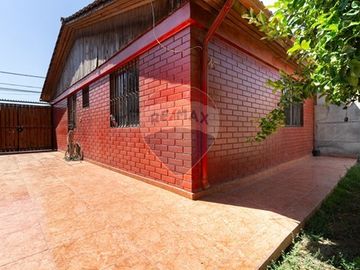 En VENTA Casa en sector El Rosal, Maipu.