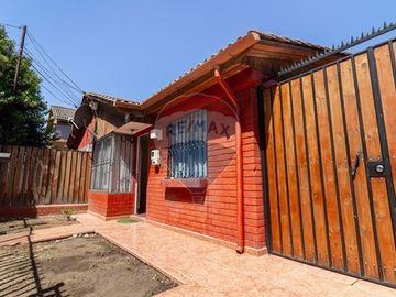 En VENTA Casa en sector El Rosal, Maipu.