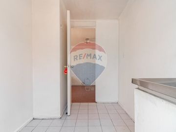 En VENTA Casa en sector El Rosal, Maipu.