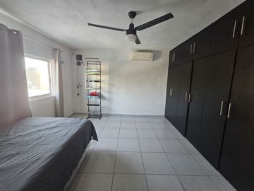 Casa en venta en Mérida, Ciudad Caucel ( Sobre Av. principal)
