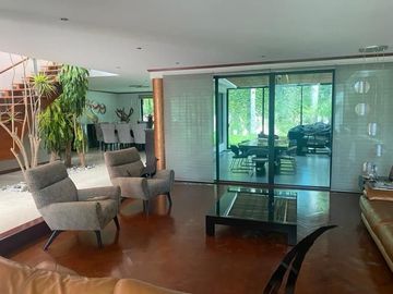 CASA EN RENTA EN FRACCIONAMIENTO PUERTA DE HIERRO