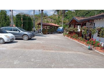FINCA EN VENTA EN RIONEGRO ANTIOQUIA, DE DESCANSO Y PRODUCCION.
