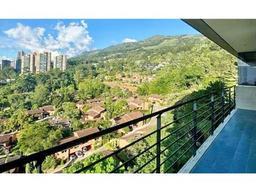 Vendo moderno apto San Lucas piso alto con super vista