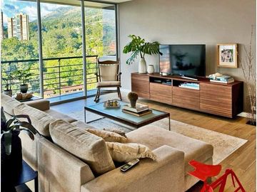 Vendo moderno apto San Lucas piso alto con super vista