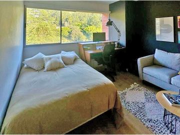 Vendo moderno apto San Lucas piso alto con super vista