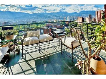 Vendo moderno apto San Lucas piso alto con super vista