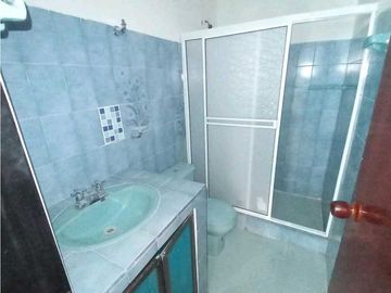SE VENDE Casa Unifamiliar de 3 Niveles en Colinas del Sur / JV