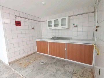 SE VENDE Casa Unifamiliar de 3 Niveles en Colinas del Sur / JV