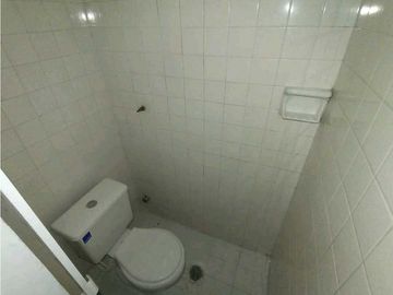 SE VENDE Casa Unifamiliar de 3 Niveles en Colinas del Sur / JV