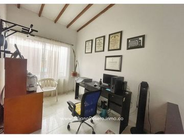 VENDO HERMOSA CASA EN VILLA DEL BOSQUE