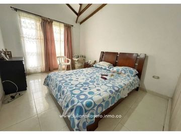 VENDO HERMOSA CASA EN VILLA DEL BOSQUE