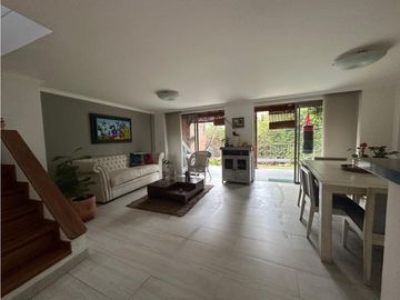 HERMOSA CASA EN VENTA EN ENVIGADO SECTOR LA SEBASTIANA