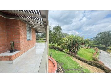 Casa campestre en venta sector el Canadá via san Antonio la ceja LDC