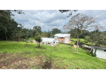 Casa campestre en venta sector el Canadá via san Antonio la ceja LDC