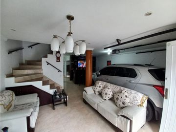 CASA EN VENTA EN EL BARRIO CANEY - CALI