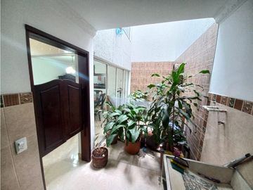 CASA EN VENTA EN EL BARRIO CANEY - CALI