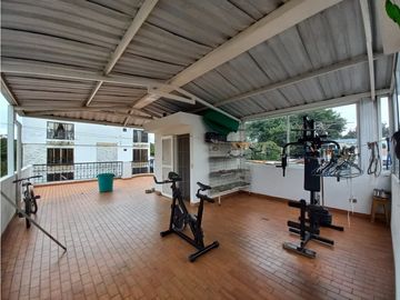 CASA EN VENTA EN EL BARRIO CANEY - CALI