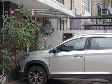 Jipijapa, Casa en Venta, 467.56m2, 5 Habitaciones