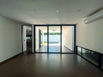 Casa en venta en Privada Arbórea