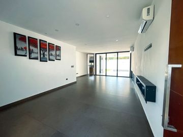 Casa en venta en Privada Arbórea