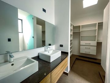 Casa en venta en Privada Arbórea