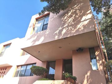 Preciosa Casa en Condominio en La Florida