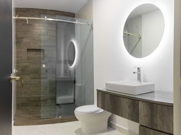 RESIDENCIA MINIMALISTA EN BOSQUES DEL LAGO