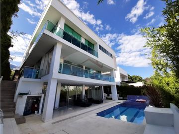 IBAGUÉ - VENTA DE CASA EXCLUSIVA EN EL VERGEL