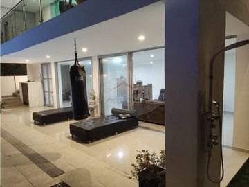 IBAGUÉ - VENTA DE CASA EXCLUSIVA EN EL VERGEL