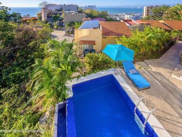 Villa Leon