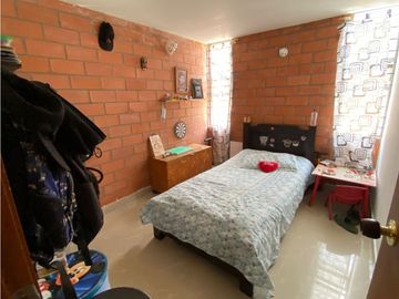 CASA UNIFAMILIAR EN VENTA - CARMEN DE VIBORAL- SAN FERNANDO.RANGO 2