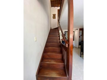 CASA UNIFAMILIAR EN VENTA - CARMEN DE VIBORAL- SAN FERNANDO.RANGO 2