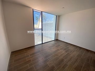 CASA EN VENTA EN TEQUISQUIAPAN BORDO BLANCO. Marga