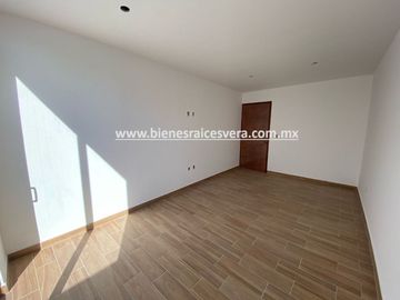 CASA EN VENTA EN TEQUISQUIAPAN BORDO BLANCO. Marga