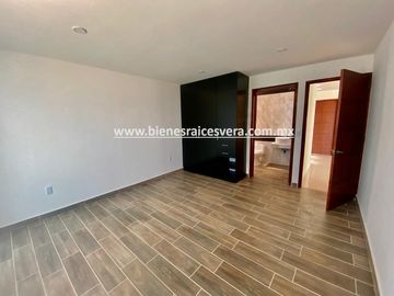 CASA EN VENTA EN TEQUISQUIAPAN BORDO BLANCO. Marga
