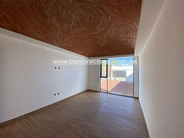 CASA EN VENTA EN TEQUISQUIAPAN BORDO BLANCO. Marga