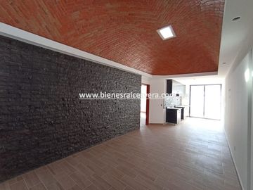CASA EN VENTA EN TEQUISQUIAPAN  BORDO BLANCO. OLGA