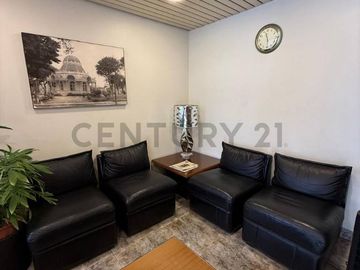 OFICINA 45 m2 en alquiler en SAN ISIDRO
