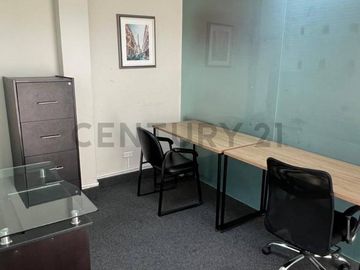 OFICINA 45 m2 en alquiler en SAN ISIDRO