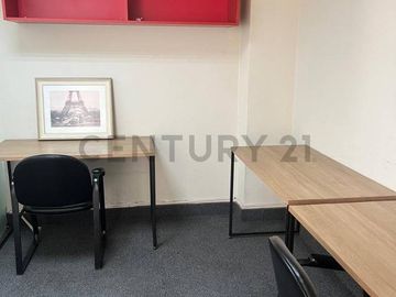 OFICINA 45 m2 en alquiler en SAN ISIDRO