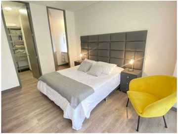 Apartasuite AIRBNB en el Poblado 70 M2, 2 alcobas, 2 baños y balcón