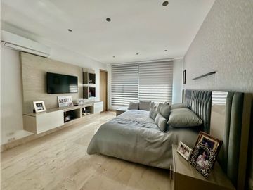 ELEGANTE Y EXCLUSIVO APARTAMENTO EN VENTA EN BARRIO EL GOLF