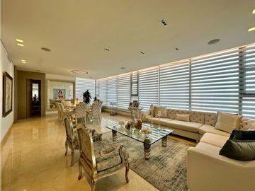 ELEGANTE Y EXCLUSIVO APARTAMENTO EN VENTA EN BARRIO EL GOLF