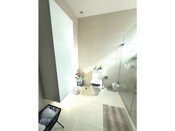 ELEGANTE Y EXCLUSIVO APARTAMENTO EN VENTA EN BARRIO EL GOLF