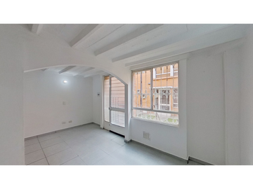 CASA EN VENTA, TERREROS, CONJUNTO ALAMEDA DE TIBANICA
