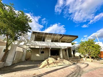 Casa en Pre Venta en Cancun, Lagos del Sol