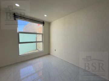CASA EN VENTA 4 RECAMARAS EN CAPULTITLAN TOLUCA